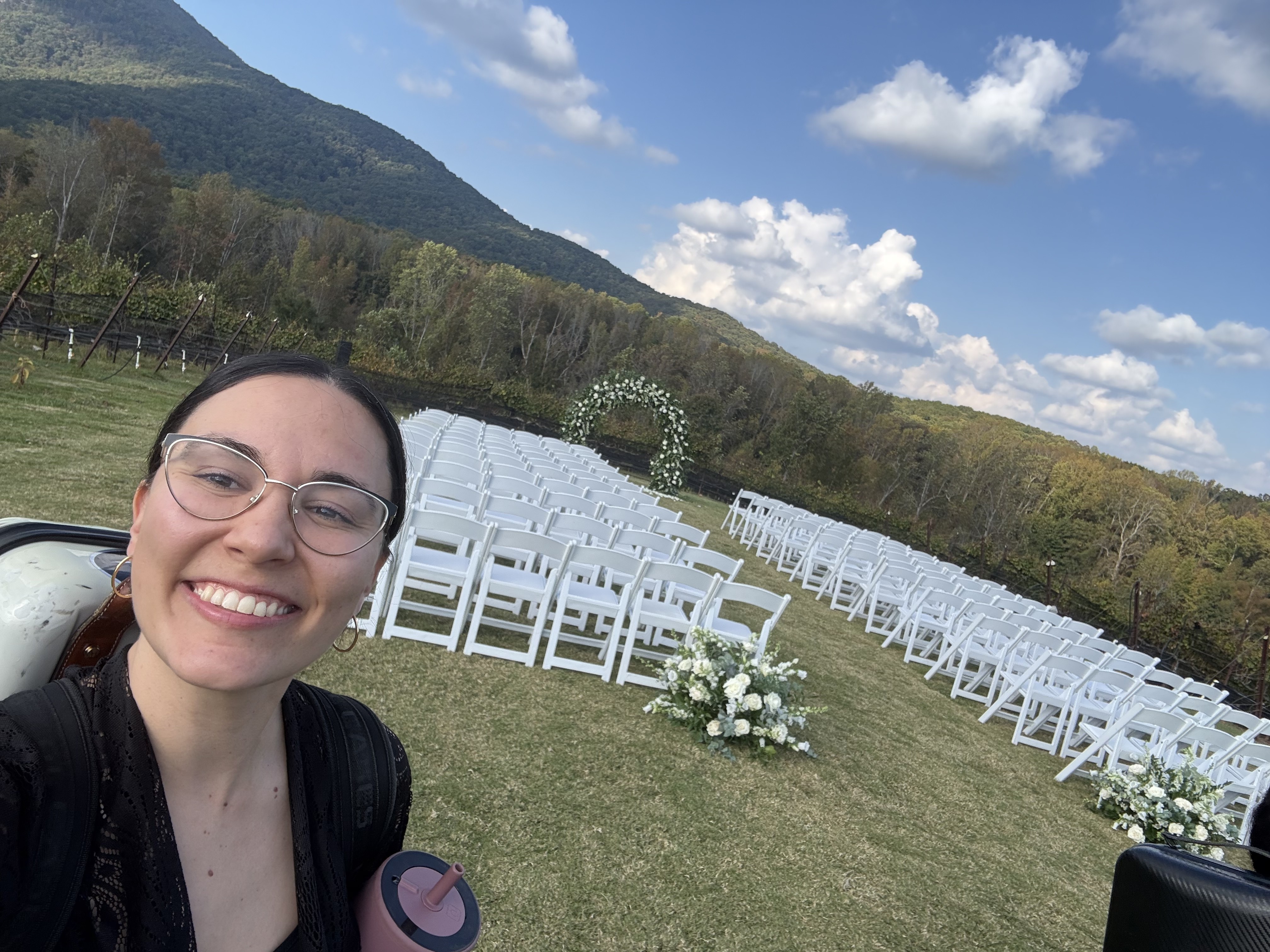 Rosie Riquelme Antunez performing on stage.